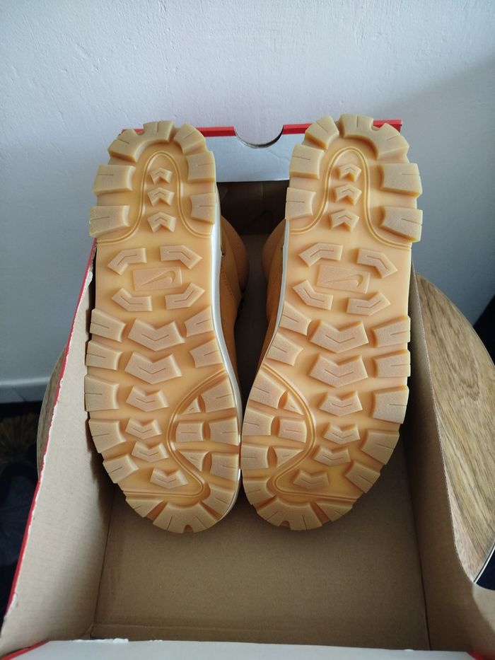 Chaussures T 39 - photo numéro 8