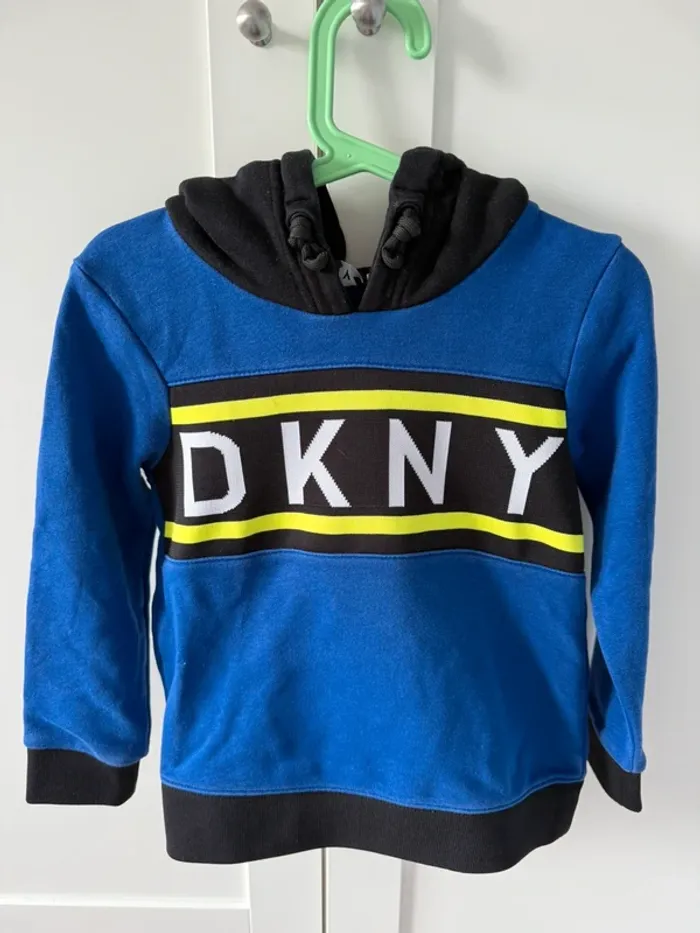 Sweat DKNY 5 ans