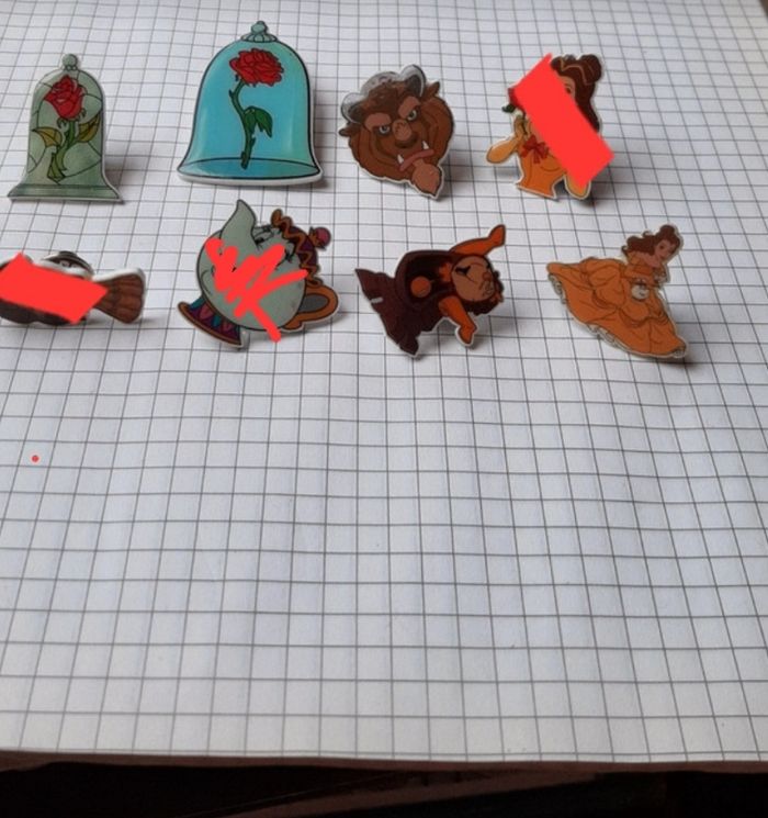 Broches disney en acrylique