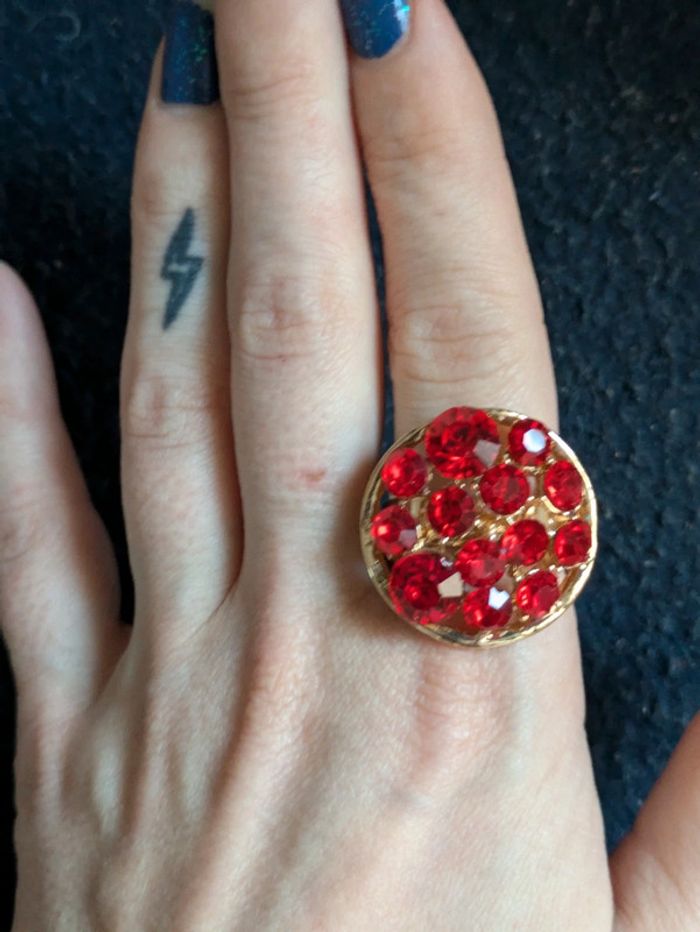 Bague fantaisie a strass