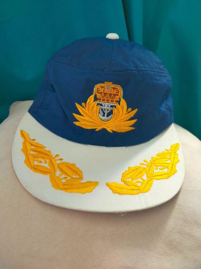 Casquette adulte style marin – broderies dorées et écusson ancre
