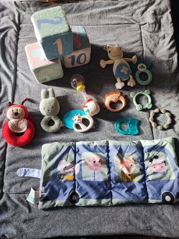 Lots jouets d'éveil 1ère âge