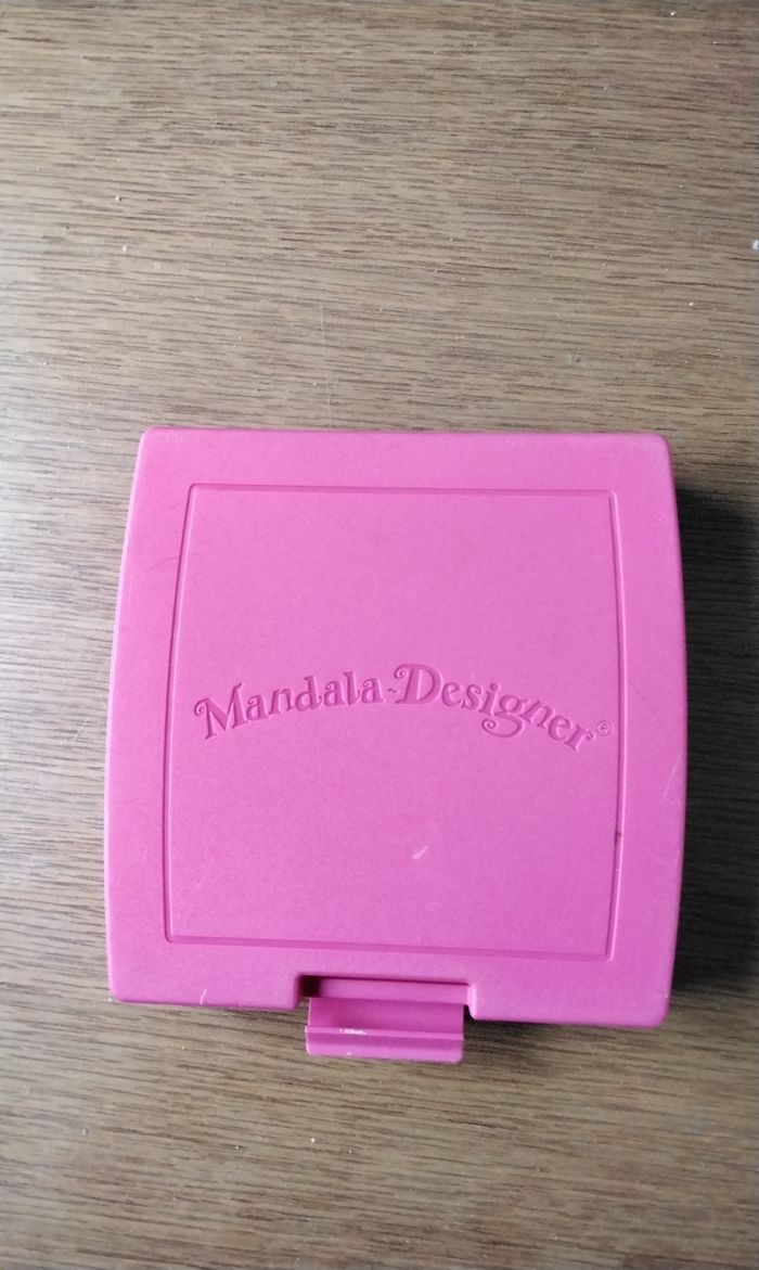 Mandala Désigner ,fleurs, papillon et autres ,boîte rose ,Ravensburger - photo numéro 2