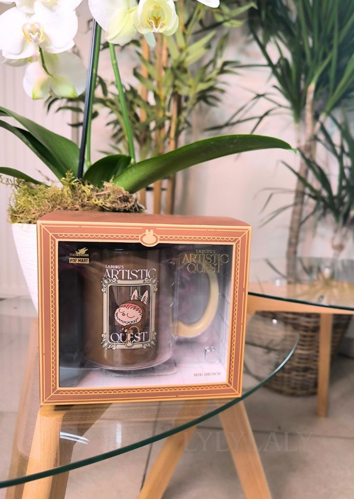 Pop Mart Labubu Artistic Quest  La tasse royale du Louvre