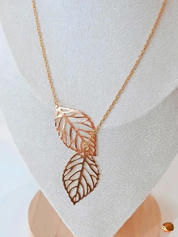 Collier feuille doré – fin, tendance et nature - photo numéro 2