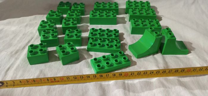 Briques vertes lego duplo - photo numéro 8