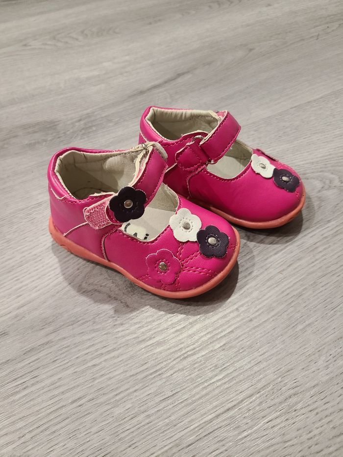 Chaussure 20 - photo numéro 6