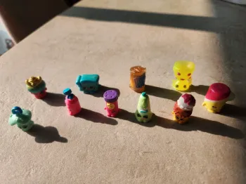 Lot shopkins