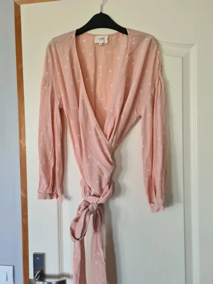 Magnifique blouse porte feuille sezane
