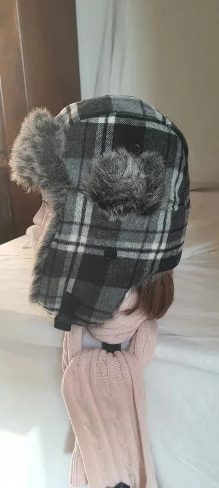 Belle chapka "Freegun" Taille 56 - photo numéro 5