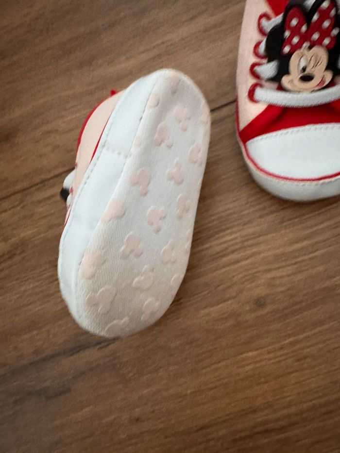 🌹Paire de chaussures bébé Minnie🌹 - photo numéro 2