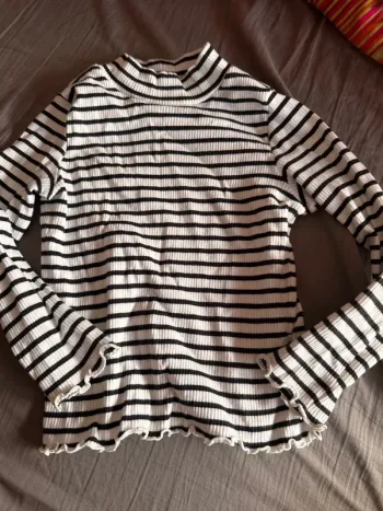 Sous pull Kiabi 116