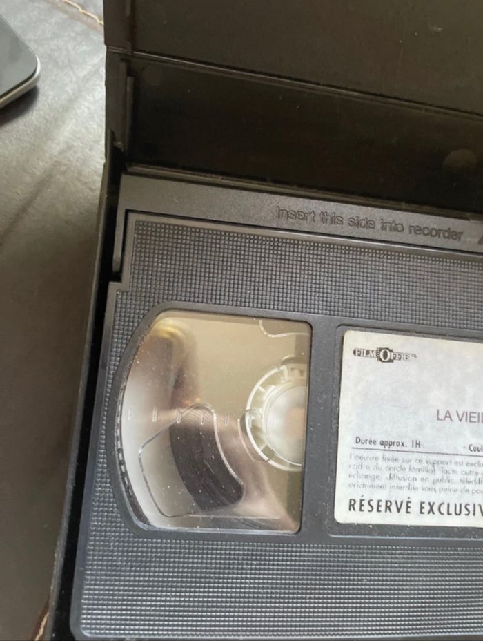 La vieille fille cassette vhs Annie Girardot et Philippe noiret - photo numéro 5