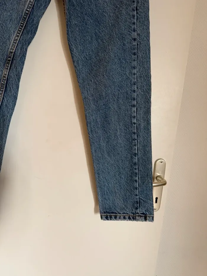 Jean mom bleu en très bon état taille 38 Zara - photo numéro 3