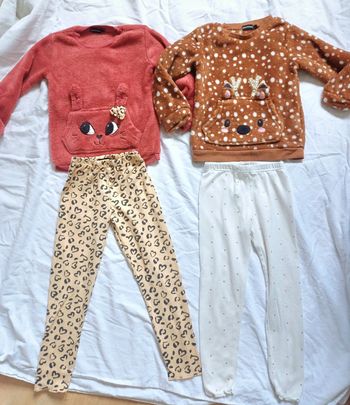 2 pyjamas polaire taille 5 ans