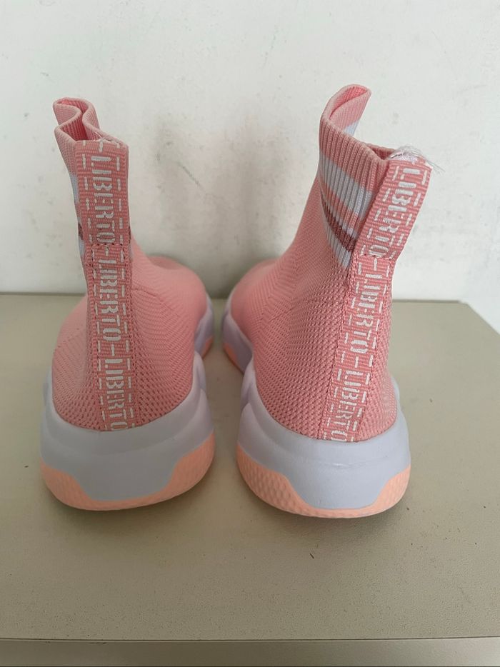 Baskets chaussettes tendance Liberto pointure 32 - photo numéro 4