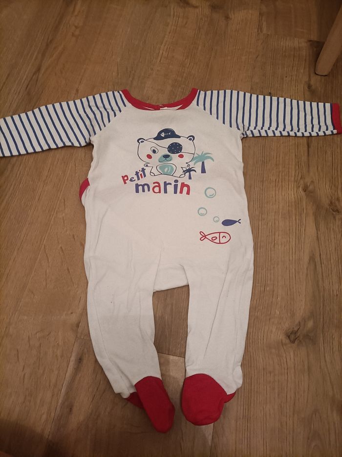 Lot de pyjamas - photo numéro 4