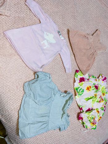 Lot de robe bébé fille