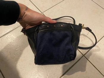 Sac bandoulière nafnaf