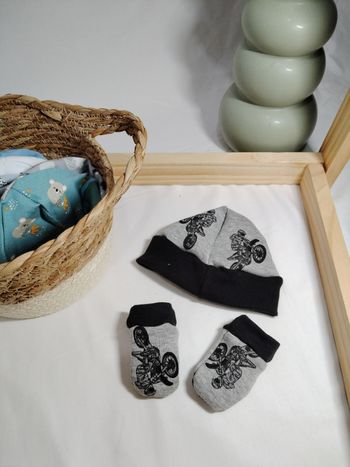 Ensemble bonnet mouffle