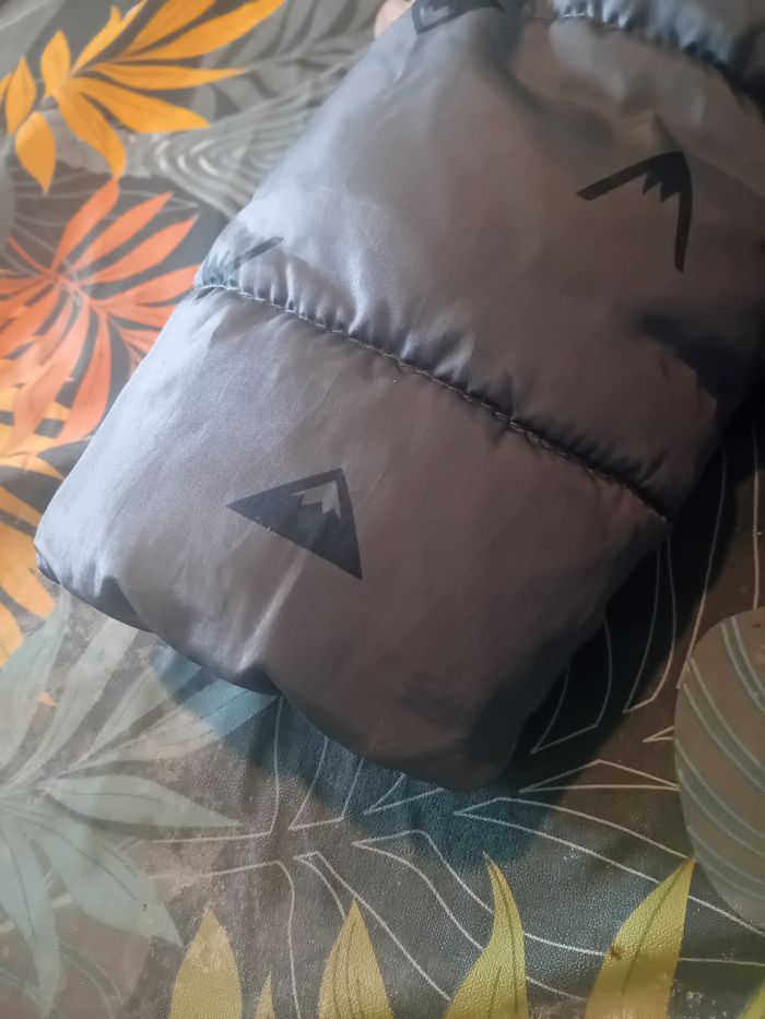 Vends jolie doudoune kaki de la marque KIABI - photo numéro 2