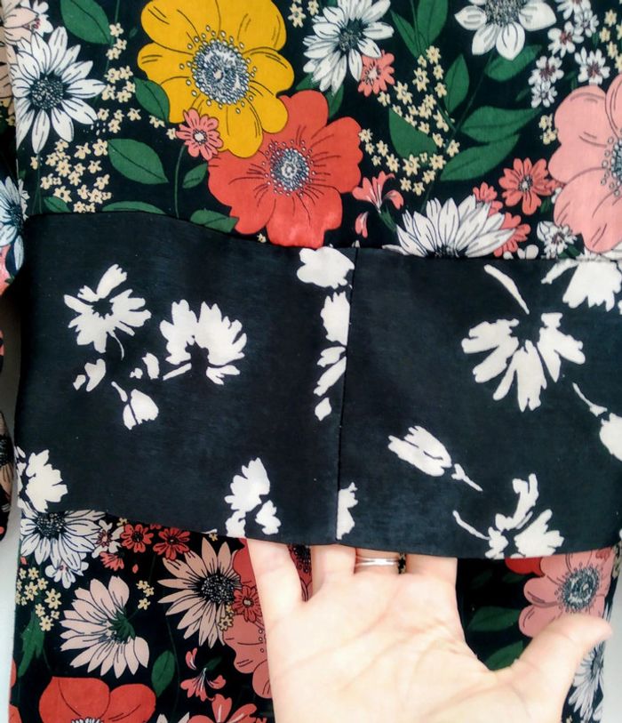Blouse fleurie Zara taille S - photo numéro 5