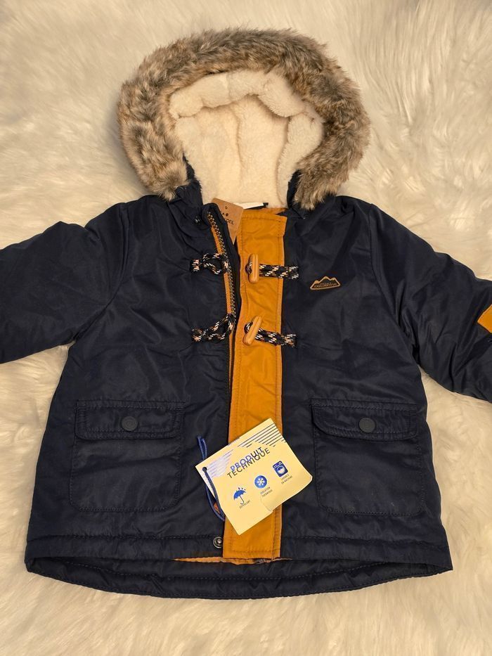 NEUF (NON PORTÉ) 🏷🤩😍💙💥superbe  parka chaud /déperlant 12 MOIS garçon(fourrure amovible)💙😍🤩👌 - photo numéro 10