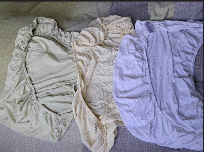 Draps housse, drap plat et alèses lit bébé - photo numéro 2