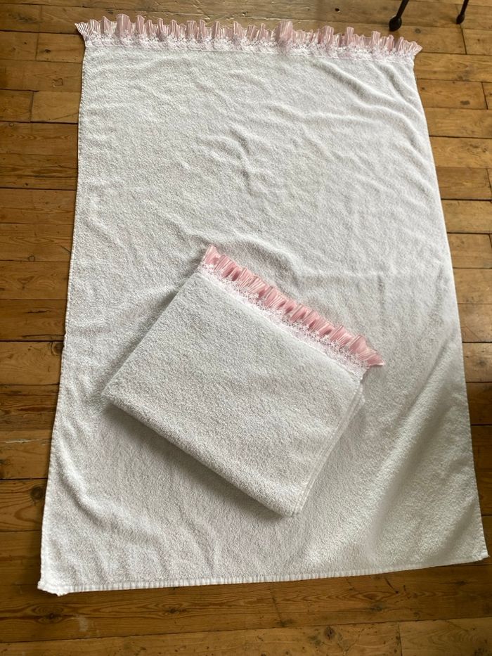 2 grands draps de bain avec dentelle 90 x 138 cm - photo numéro 5