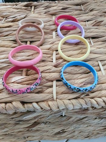 Lot de 8 bracelets fille en très bon état 🌸