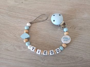 Attache sucette personnalisé