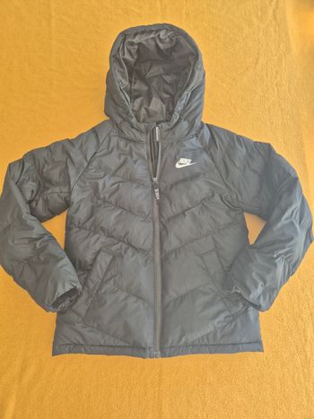 Doudoune Nike enfant taille M 137/147cm