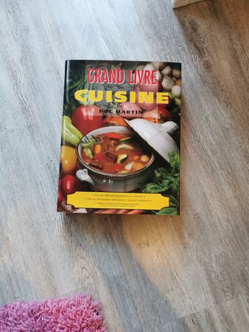 Grand livre de cuisine