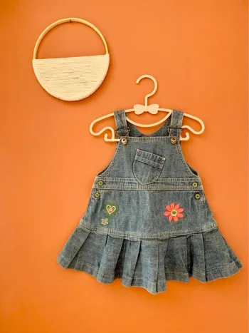 Robe en jean bébé fille à bretelles – 12 mois
