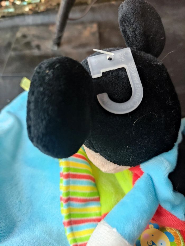Doudou Mickey neuf - photo numéro 3