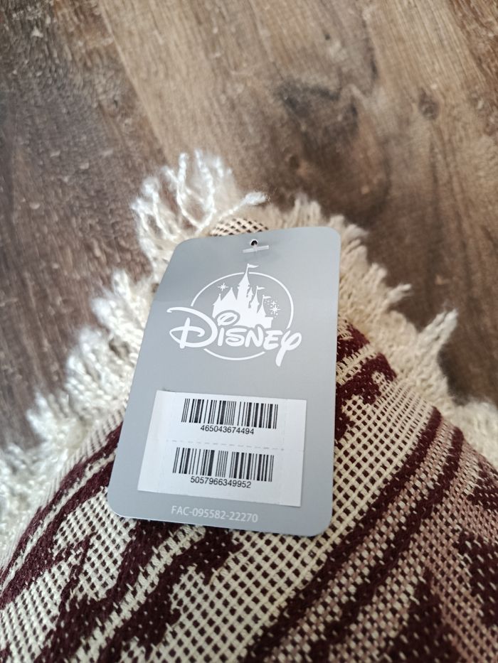 Coussin Vaiana Disney store - photo numéro 2