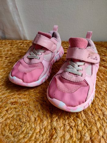 Basket rose Fila taille 25