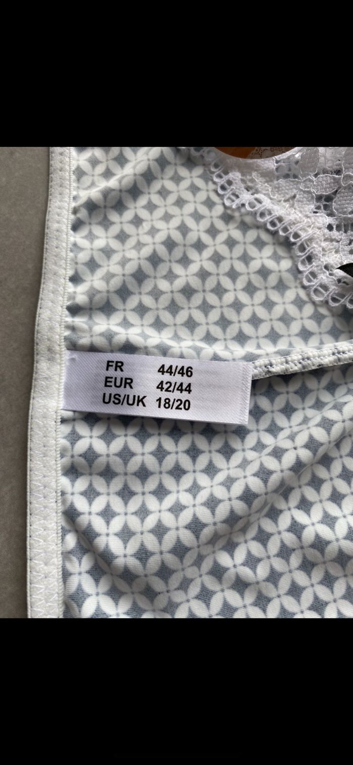Tanga noir et blanc Taille 44/46 - photo numéro 6