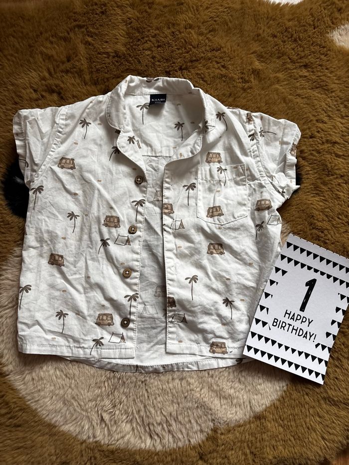 Chemise blanche combi/palmiers/tente KIABI t.12m
