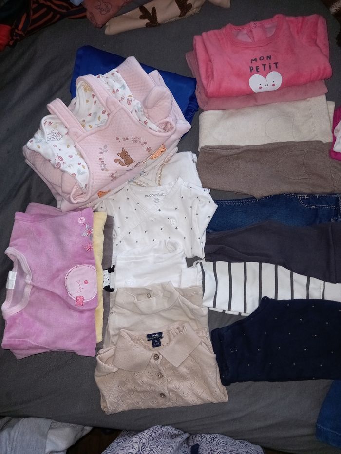 Lot de vêtements bébé fille - photo numéro 3