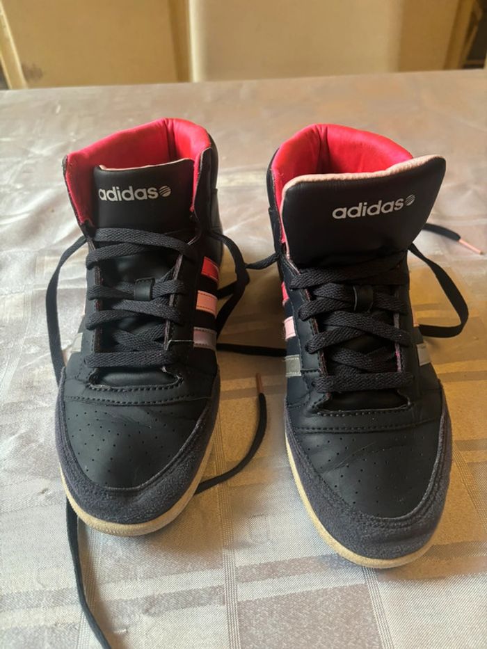 Baskets adidas 38 2/3 - photo numéro 2