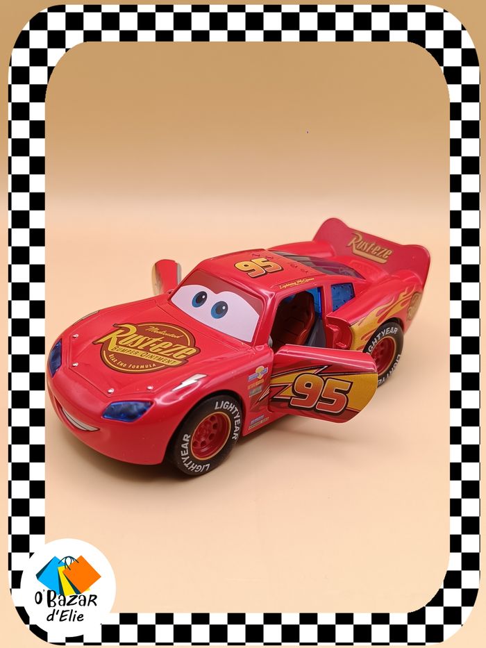 Voiture Cars Flash McQueen