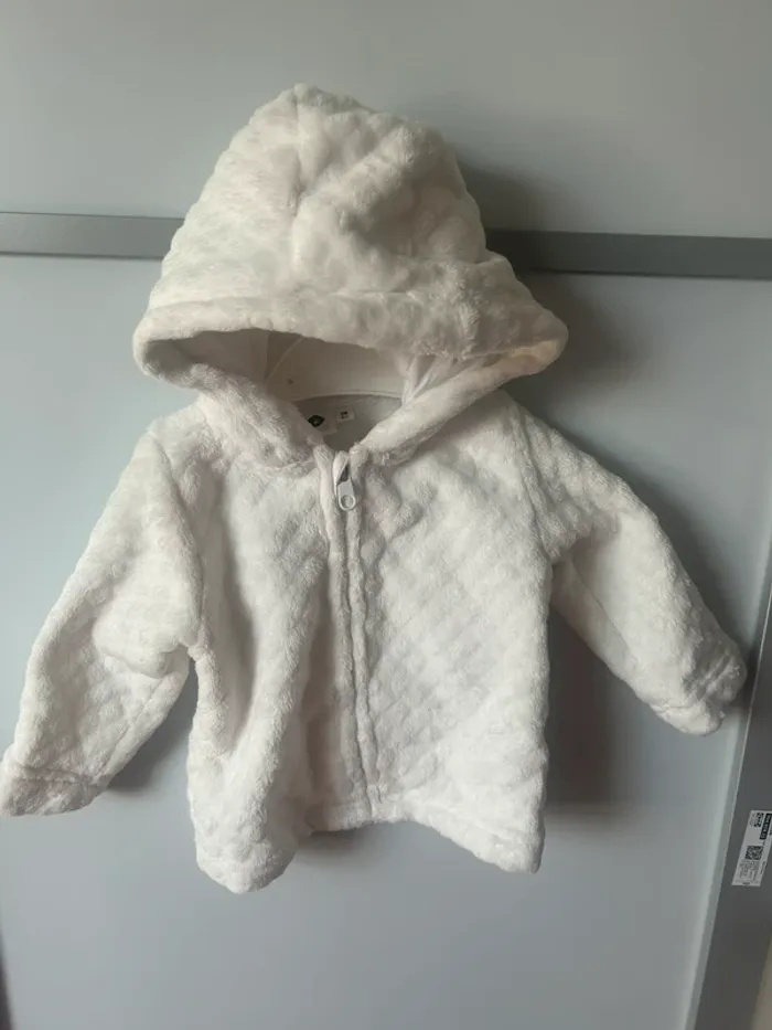 Polaire motif carrée