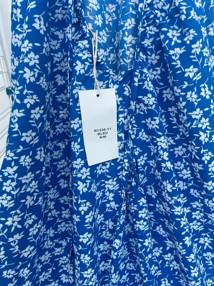 Jolie longue robe bleue - photo numéro 5