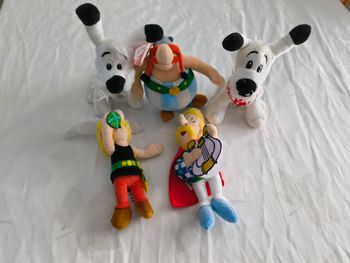 Lot peluches asterix 