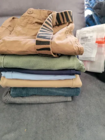 Lot vêtements garçon marque 8 et 10 ans