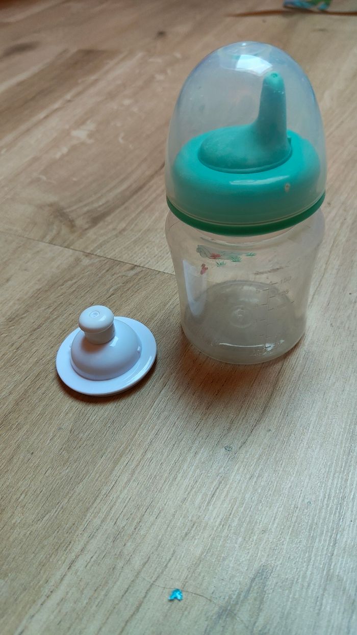 Biberon à bec - photo numéro 2