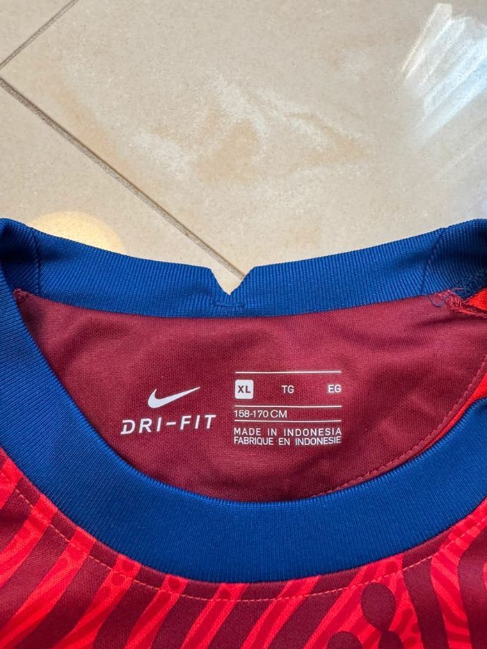 Maillot de foot Nike équipe FC Barcelone taille 13/15 ans authentique neuf - photo numéro 8