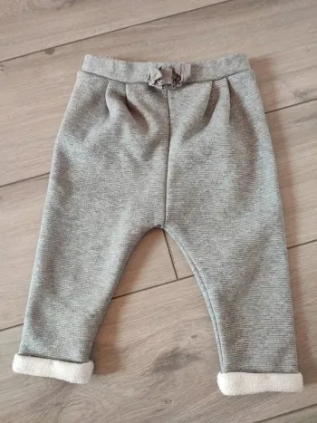 Pantalon doublé Kiabi 9 mois gris argenté paillettes