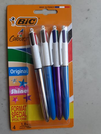 Stylos bic 4 couleurs